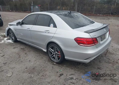 2014 Mercedes-Benz E 63 Amg S 4Matic z USA, uszkodzony, nr VIN WDDHF7GB8EA844053